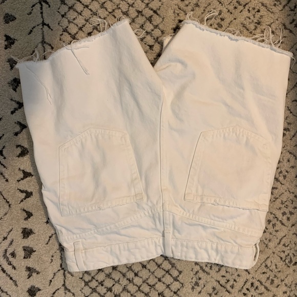 Hi Rise Ripped Shorts - Picture 3 of 3